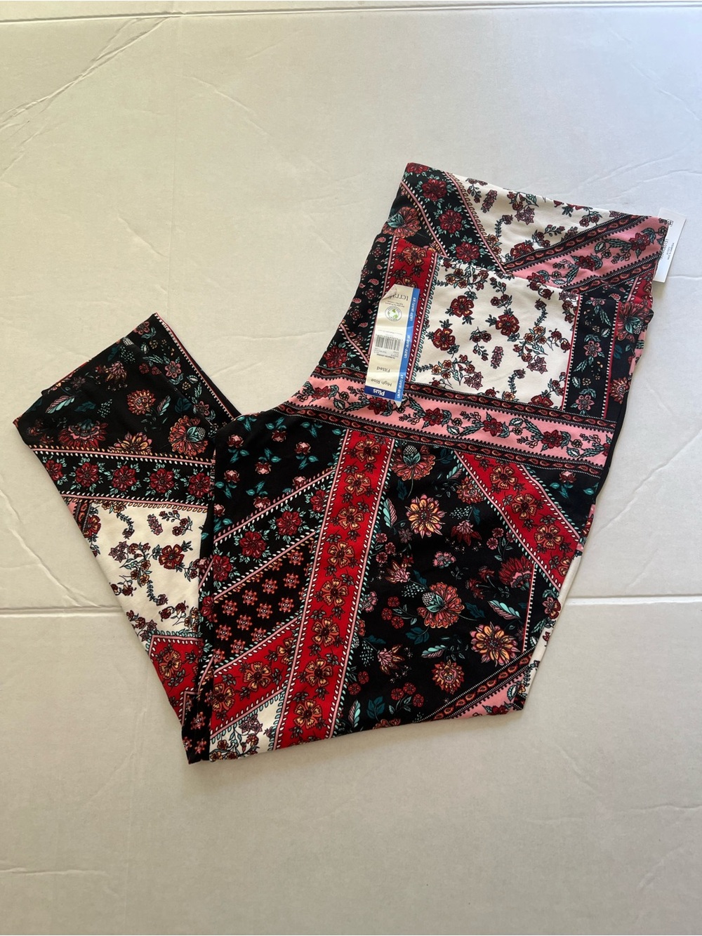 Terra & Sky Floral Patchwork Leggings - Red, Black & White